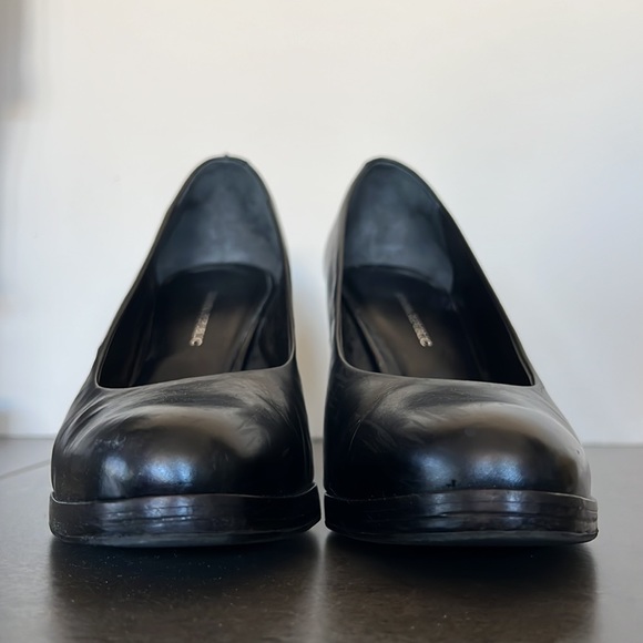 Banana Republic leather block heel pumps 71/2 black - Picture 6 of 9